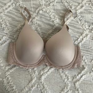 Full coverage bra